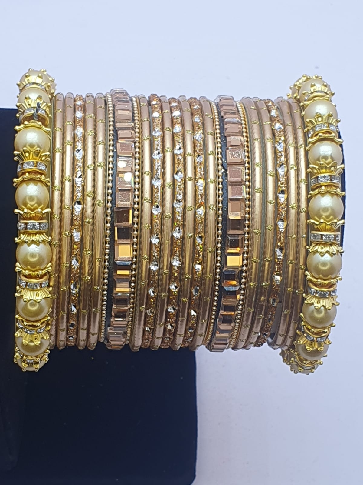 🌙✨ Eid Jewelry Deal – Pack of 7 (For Girls)