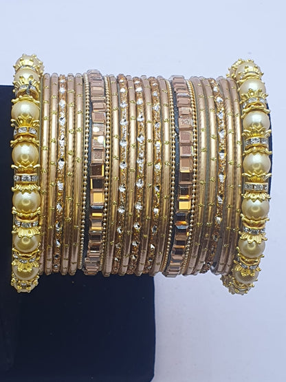 🌙✨ Eid Jewelry Deal – Pack of 7 (For Girls)