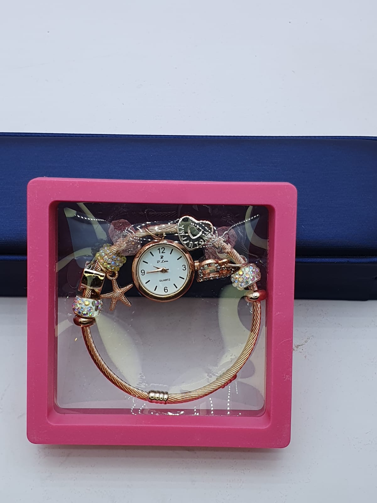 ⌚✨ Bracelet Watch – Style That Tells Time